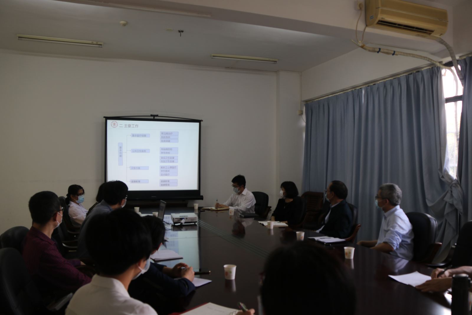 说明: http://news.gdut.edu.cn/DepartmentUploadFiles/%E5%8C%BB%E9%99%A2/images/202003262.jpg 说明: http://news.gdut.edu.cn/DepartmentUploadFiles/%E5%8C%BB%E9%99%A2/images/202003262.jpg